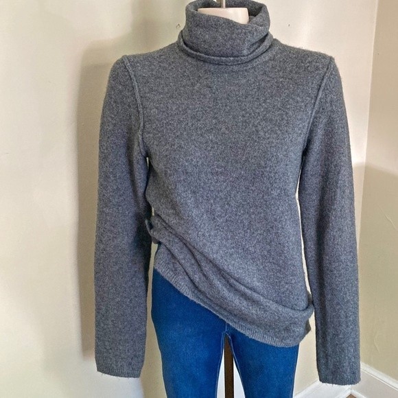 GAP Sweaters - GAP dark gray turtleneck soft stretch long sleeve tunic sweater